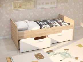 Кровать Умка дуб сонома с белыми ящиками в Златоусте - zlatoust.magazinmebel.ru | фото - изображение 1