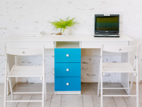 Стол письменный двухместный В 5 голубой в Златоусте - zlatoust.magazinmebel.ru | фото - изображение 1